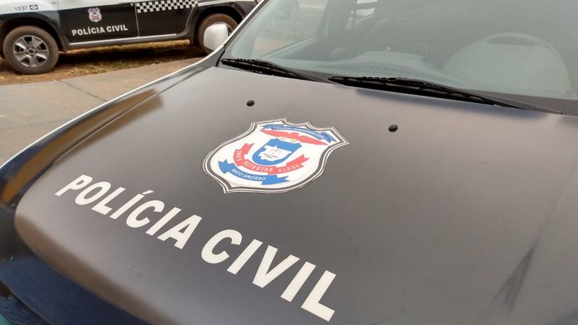 Ex-secretária de prefeitura é presa por fraudes e desvios de verbas públicas