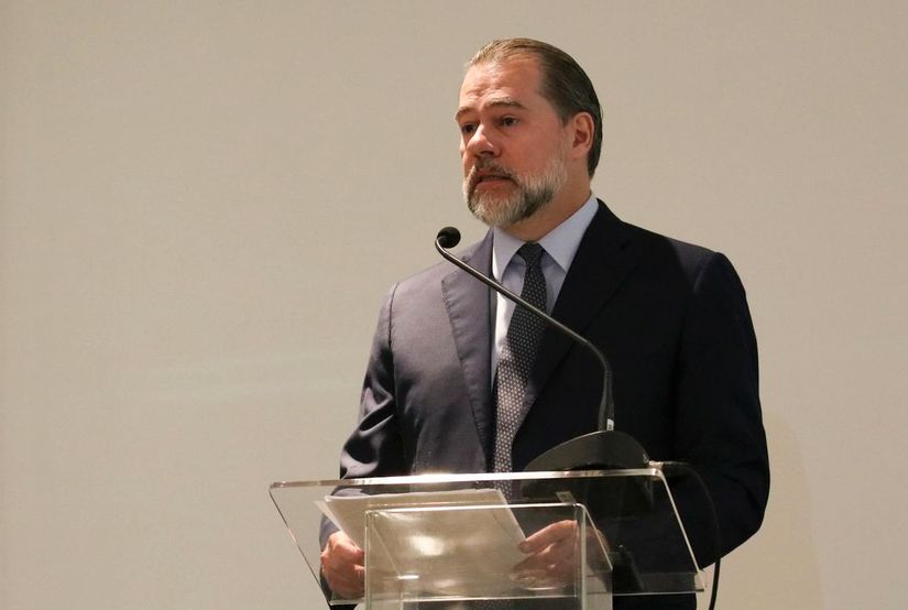 Toffoli diz que fake news já fazem parte do processo eleitoral no país