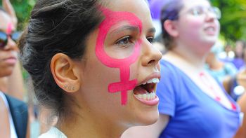Dos 27,4 mil registros de candidaturas, 8,4 mil são de mulheres