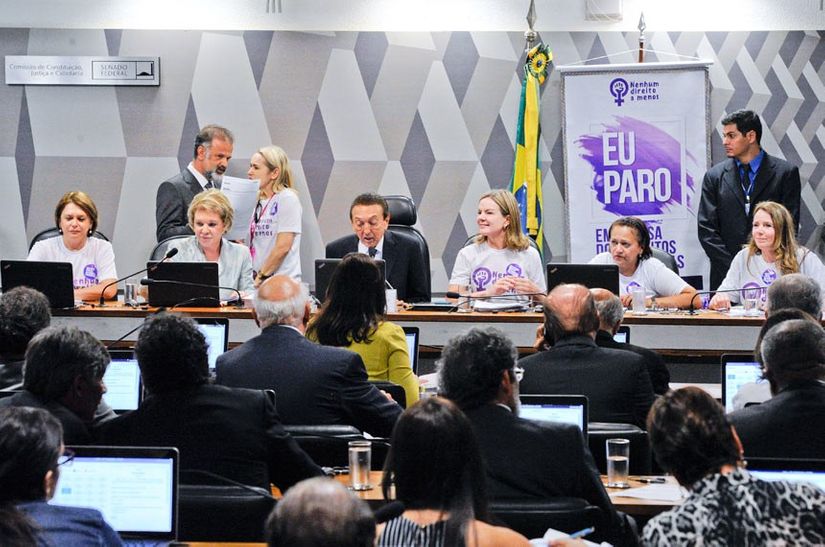 Aprovação de propostas que asseguram direitos às mulheres é destaque na semana