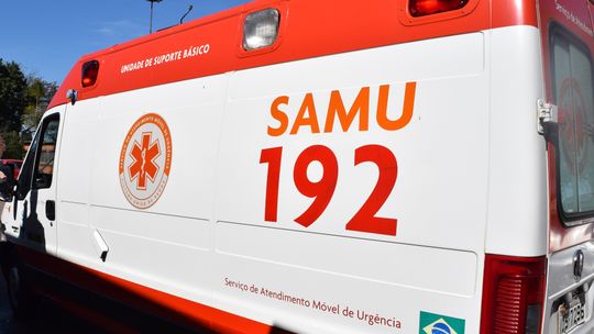 Menina de 1 ano morre afogada em piscina durante brincadeira