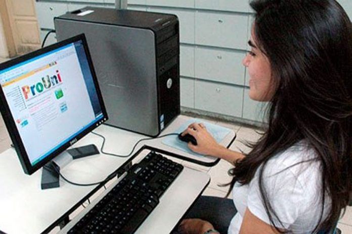 Estudantes têm até hoje para se inscrever no ProUni