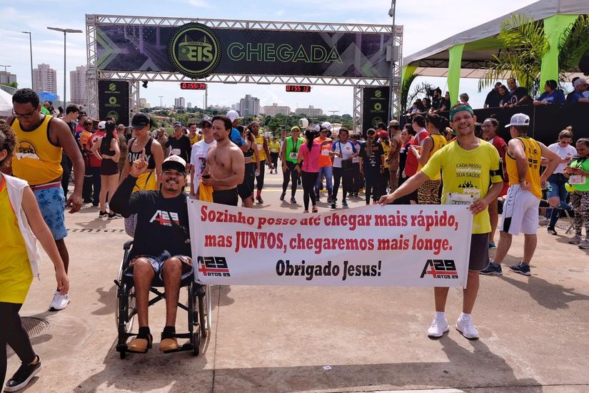 Governador destaca organização e tradição da Corrida de Reis