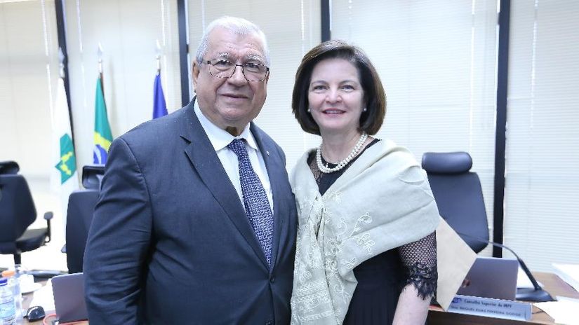 Alcides Martins assume PGR e anuncia retorno de membros da Lava Jato