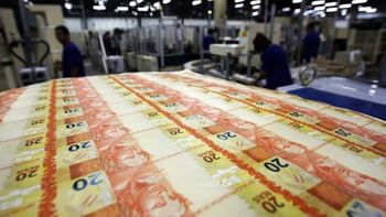 Arrecadação federal cresce 10,67%, melhor resultado para fevereiro em 3 anos