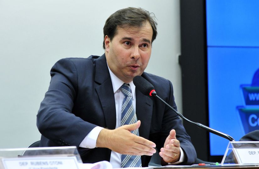 Rodrigo Maia defende aprovação de medida sem flexibilizar proposta do governo