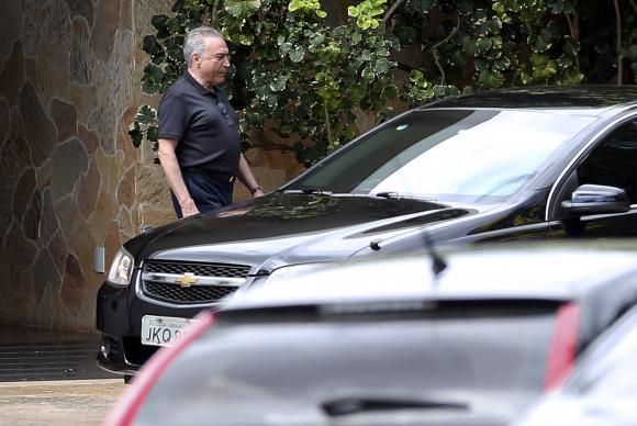 Temer se reúne com Rodrigo Maia e aliados 