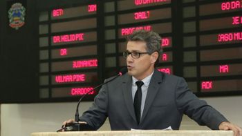 Silvio Negri ouve reivindicações do curso de medicina e pede apoio da classe política