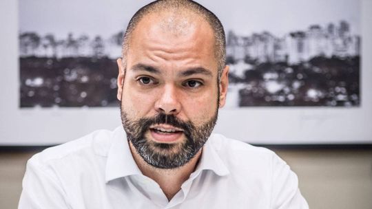 Bruno Covas tem alta da UTI e vai para unidade semi-intensiva