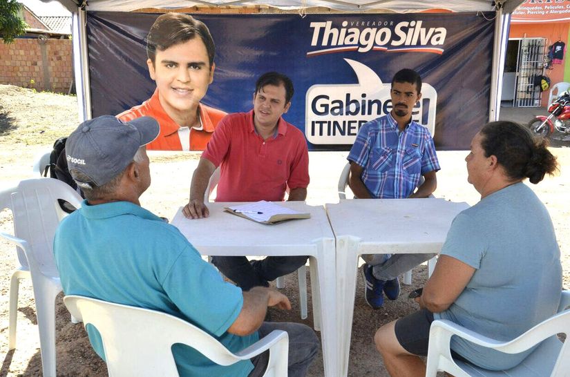 Vereador Thiago Silva atende comunidade do bairro Padre Lothar 