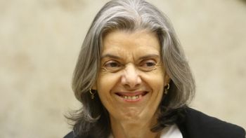 Juízes não ganham “em excesso”, diz Cármen Lúcia 