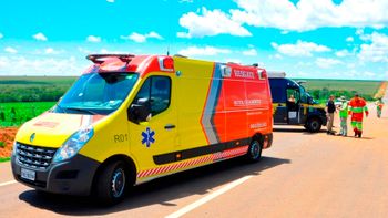 Acidente entre moto e carreta deixa um morto e um ferido na BR-364 