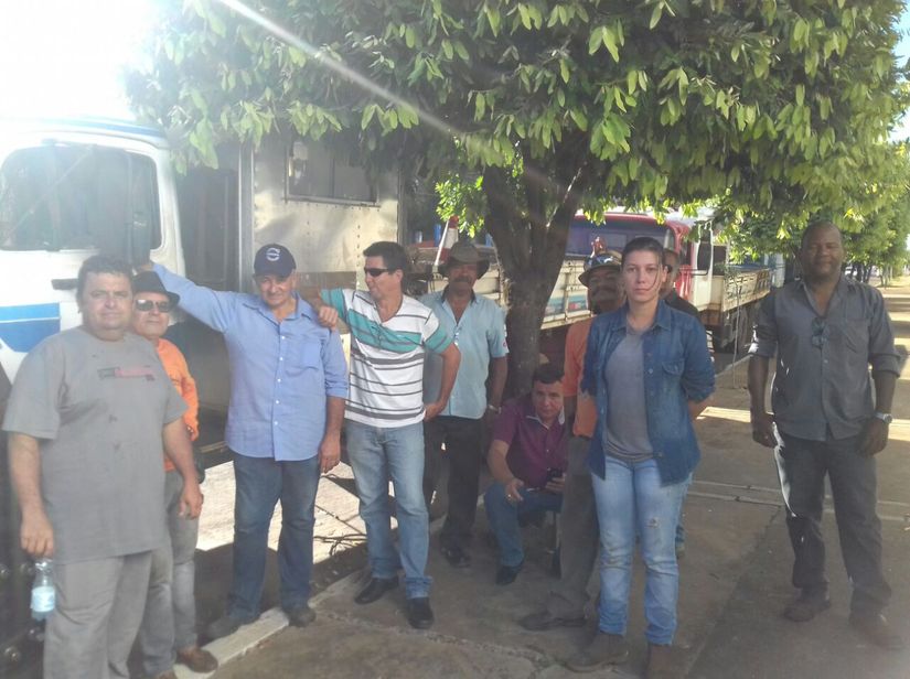 Um dia após servidores da Prefeitura, terceirizados da Coder se mobilizam em protesto