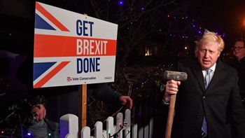 Bolsonaro cumprimenta premiê britânico pela vitória nas urnas