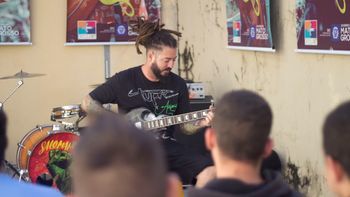 Músicos apostam no poder transformador da arte e levam oficina para centros socioeducativos