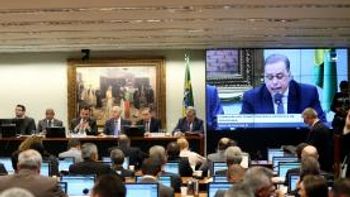 Líder do PMDB diz que recesso não vai impactar votação de denúncia contra Temer