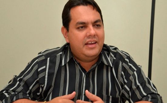 MPE denúncia prefeito de Dom Aquino por esquema em compra de remédios
