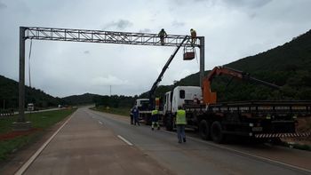 BR-364 será fechada para instalação de estrutura de sinalização no domingo (17)