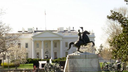 Bolsonaro e Trump encontram-se dia 19, diz Casa Branca