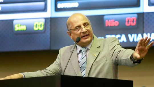 Deputado Zeca Viana desrespeita servidora e chama colegas de “bandidos e corruptos”