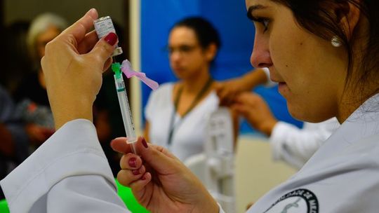 Cobertura de vacinação contra gripe ainda é baixa no país