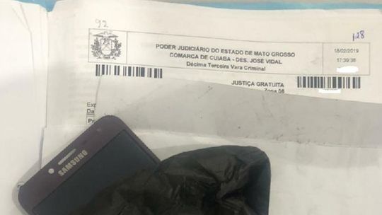 Advogado é detido após tentar entrar com celular escondido em meio a processo na PCE 