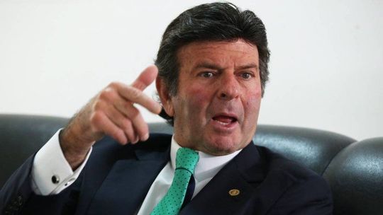 Ministro Fux diz que em processo que Lula está inelegível 