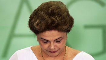 “Impeachment não resolve tudo”, diz Pedro Taques em evento