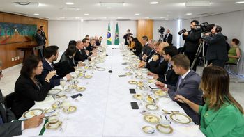 Bolsonaro diz que governo não vai criar impostos