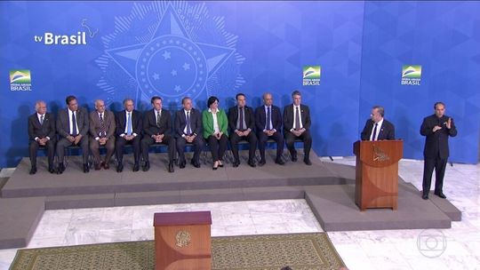 Governo anuncia programa para tentar estimular contratação de jovens