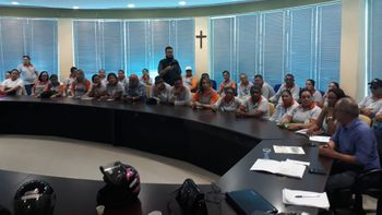 Agente de endemias recebem Equipamentos de Proteção Individual
