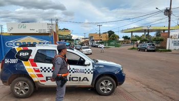 PM prende suspeitos por falsidade ideológica, desacato e resistência à prisão