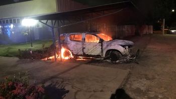 Menores envolvidos em incêndio de viatura da Polícia Civil são apreendidos