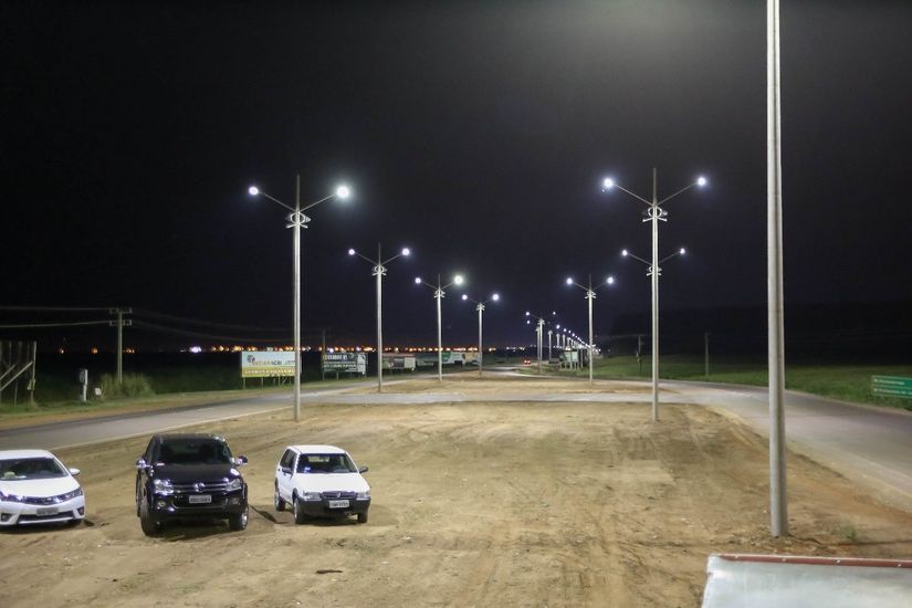 Prefeitura inaugura iluminação em mais um trevo de Primavera do Leste