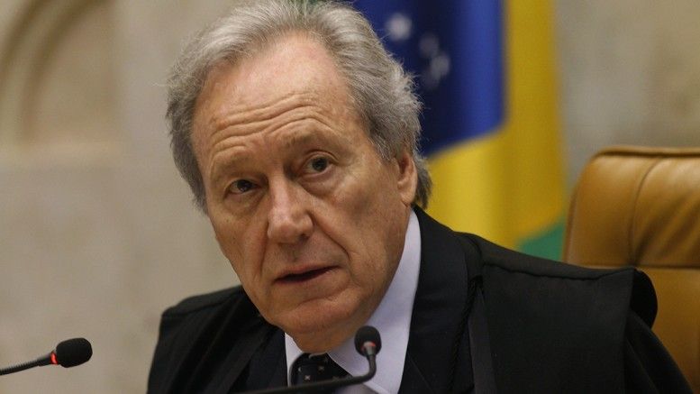 Presidente do Supremo discute rito no Senado
