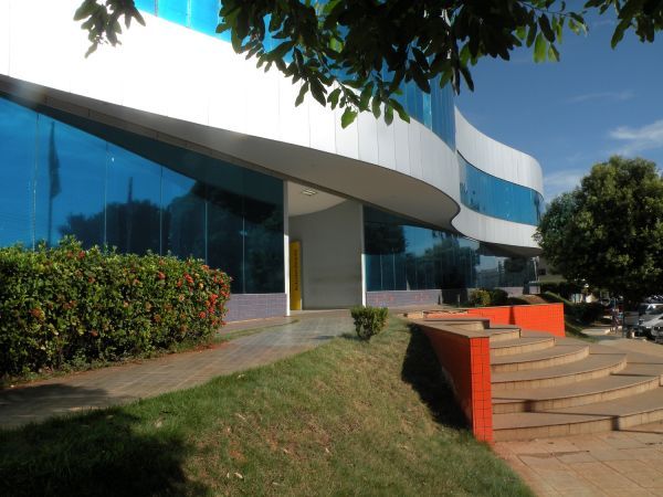 Receita municipal tem dever de garantir funcionamento de empresas dentro da legalidade