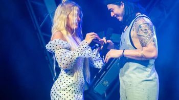 Luísa Sonza pede Whindersson em casamento durante show em Cuiabá