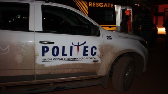 Trabalhadores reagem a invasão em coletivo e jovem acaba morto a tiro 