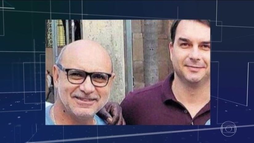 Coaf aponta que Flávio Bolsonaro recebeu 48 depósitos suspeitos em 1 mês 