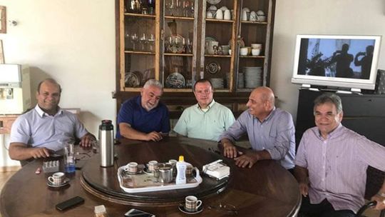Quatro pré-candidatos ao Governo promoveram reuniões fechadas no último fim de semana
