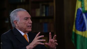 Temer completa dois anos de governo e diz que retirou país da recessão