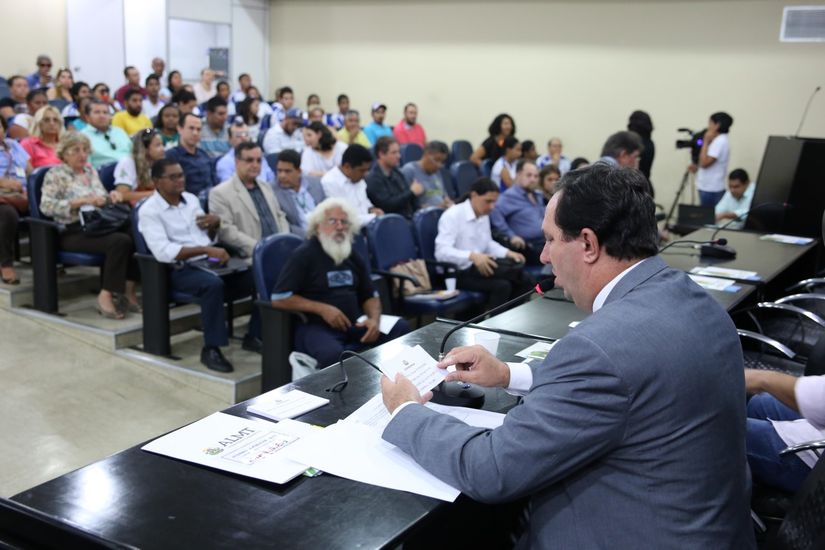 Agricultores familiares discutem na AL soluções para o setor