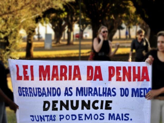 Senado muda Lei Maria da Penha e organizações pedem que Temer vete a proposta