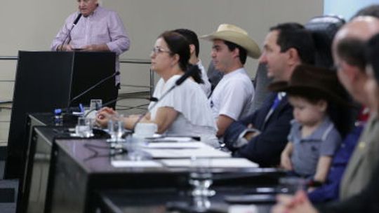 Assembleia debate práticas esportivas equestres em MT