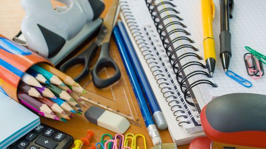 Procon de Rondonópolis orienta sobre lista de materiais escolares