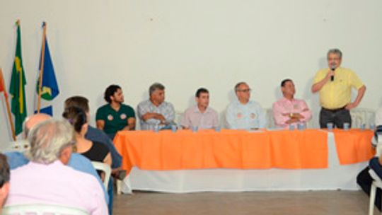 Zé do Pátio chama ACIR e CDL e se reúne  com empresários  