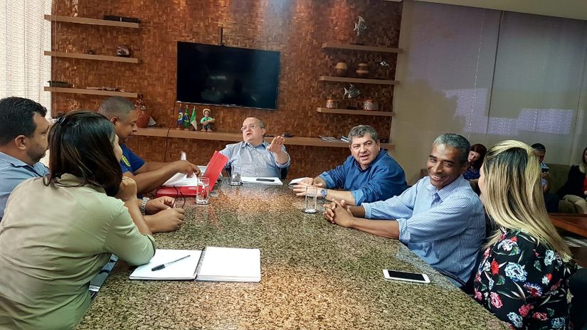 Conselhos tutelares recebem 150 novos veículos