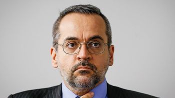 Câmara convoca ministro para explicar bloqueio a universidades