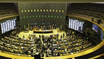 CCJ da Câmara aprova admissibilidade da PEC da Reforma Sindical
