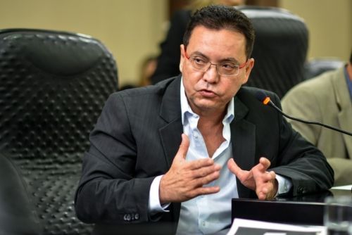 Botelho anuncia emenda para pavimentação urbana em Jangada